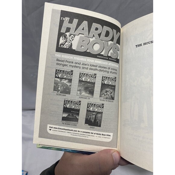 The Hardy Boys Volume 1 and 2 Back to Back 1987 Hardcover Double Book Edition - Picture 9 of 11